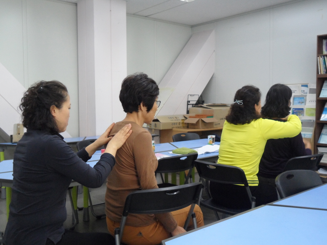 2013-11-06 상처를 치유하는 약손 '테라피스트' 양성과정 사진자료