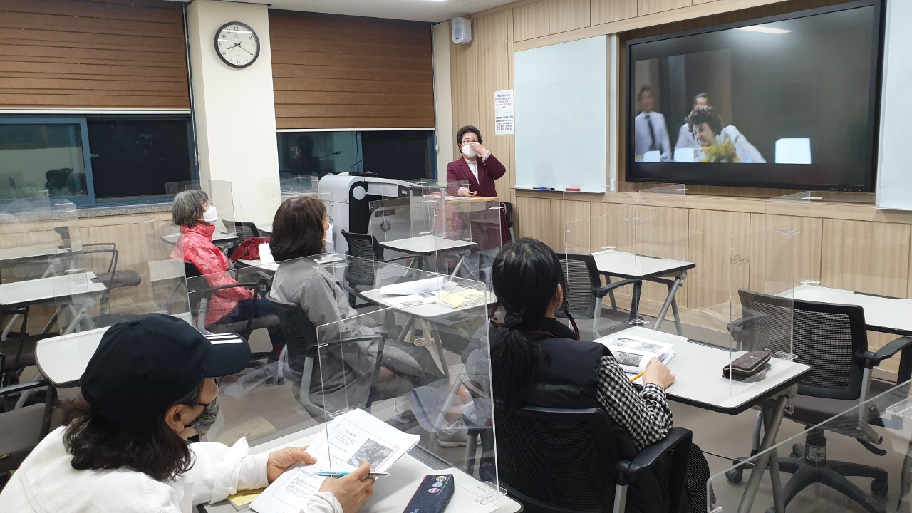 컬러라리프 인문학(야간) 사진자료