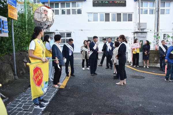 용산초 남구 녹색어머니회 교통안전 캠페인 썸네일