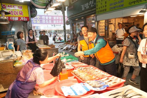 추석맞이 전통시장 방문의 파일 이미지