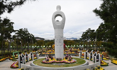 6.25참전UN군활동기념조형물