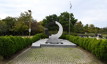 6.25참전기념비